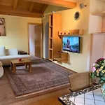 شقة Ferienwohnung Zeller كالتنباش
